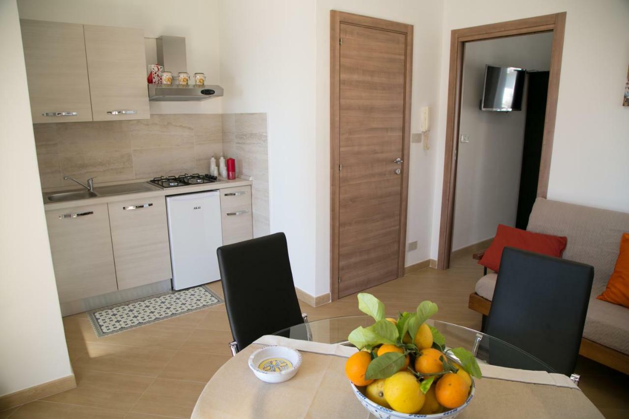 Lolita Holidays Giardini Naxos Exterior photo